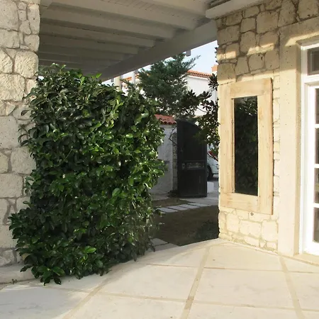 فندق Alenos