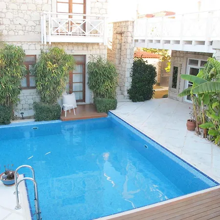 فندق Alenos ألاتشاتي